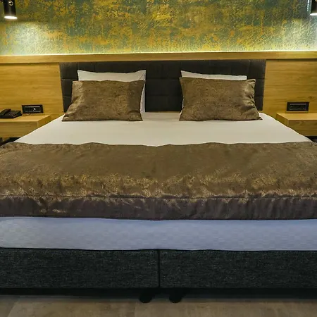 Peramis & Otel 3*