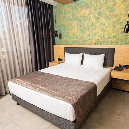 Peramis & Otel 3*