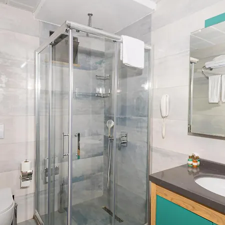 Peramis & Otel