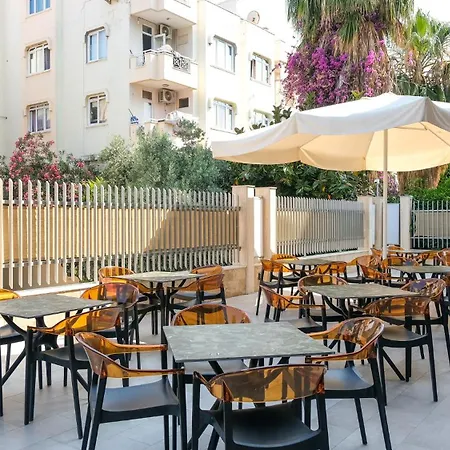 Otel Peramis & 3*